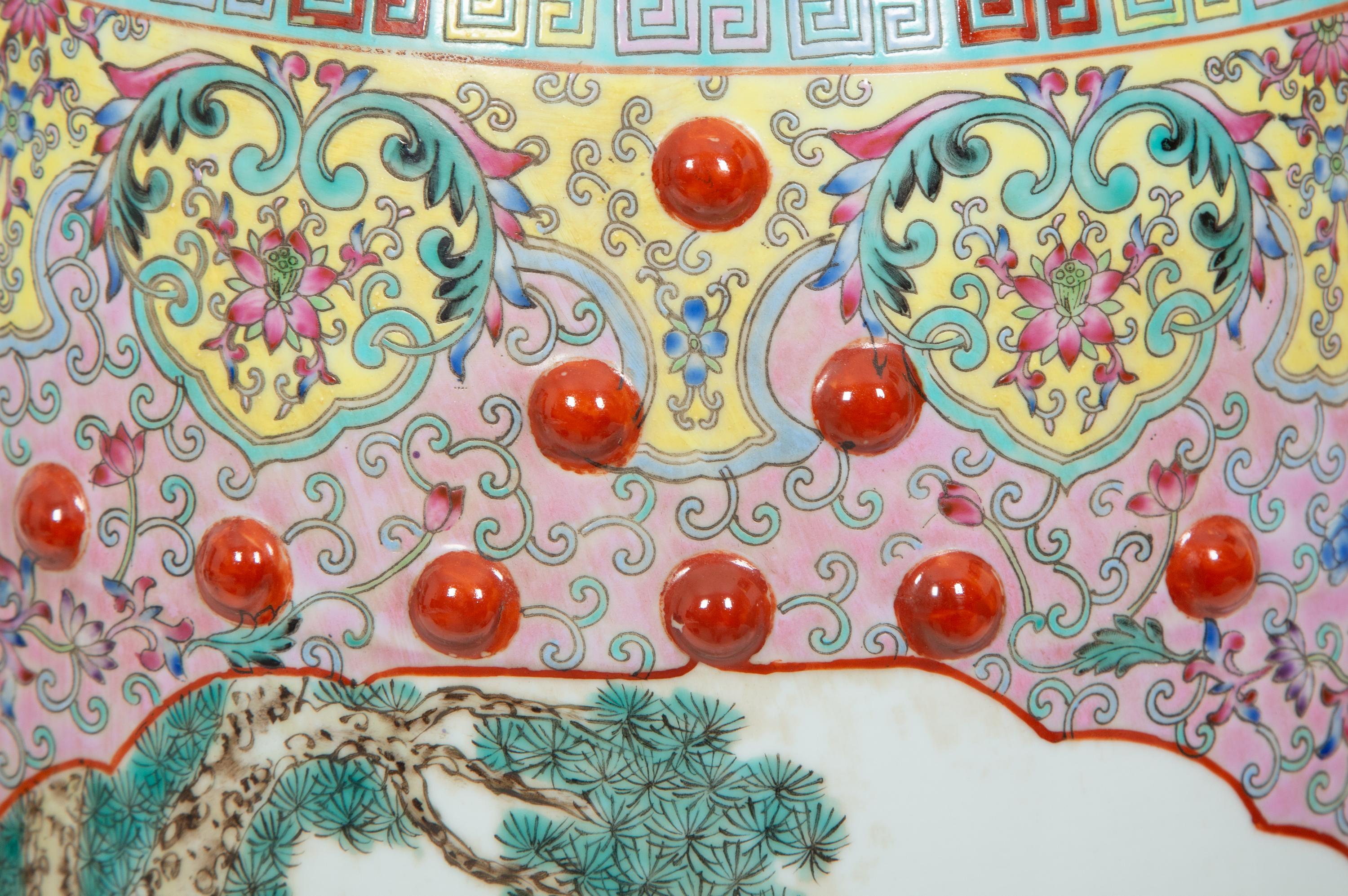 A Chinese Export Enameled Porcelain Garden Seat