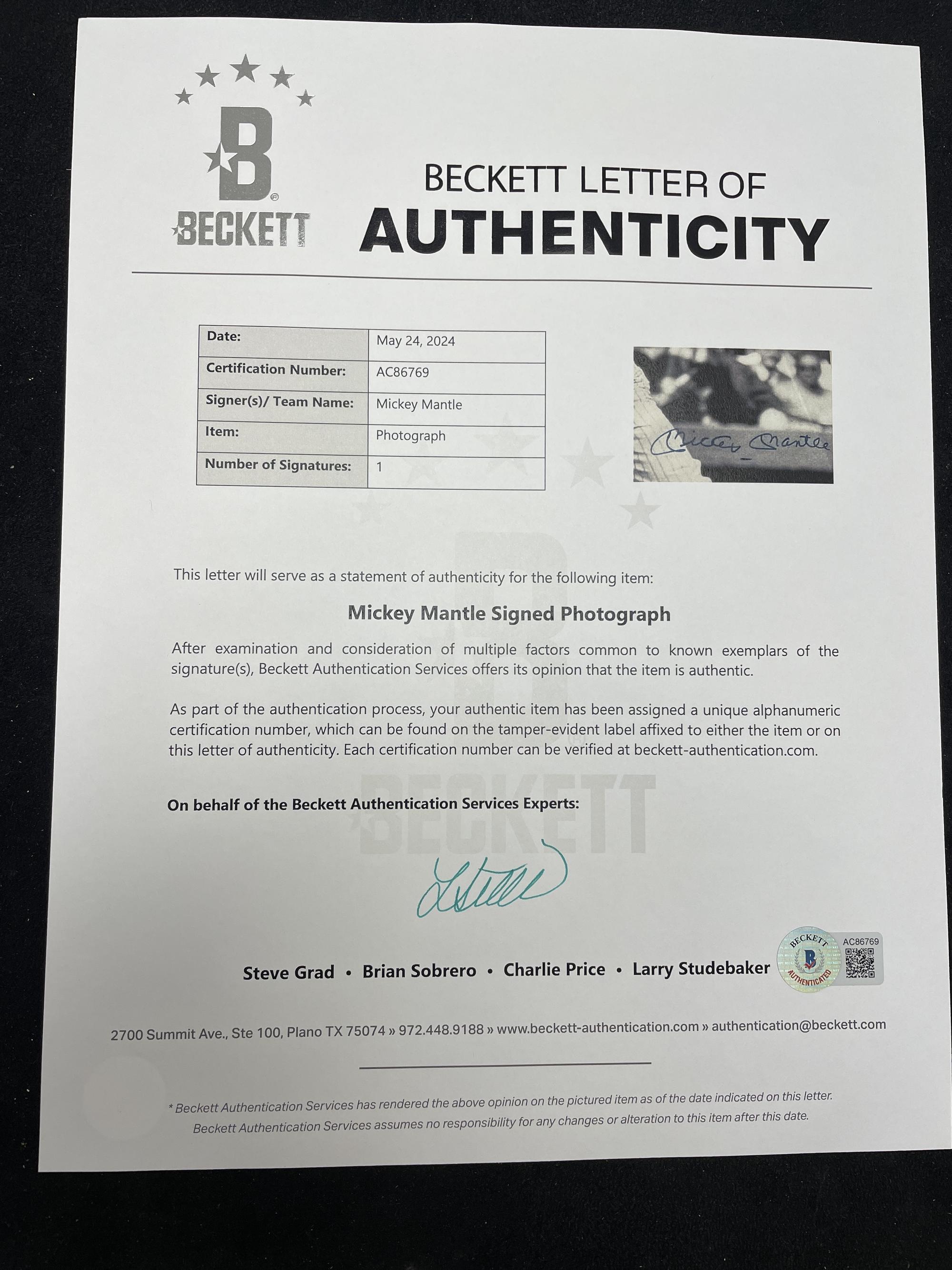 An Exceptional Mickey Mantle Signed Autograph Large Format Photograph (Beckett Authentication Services)