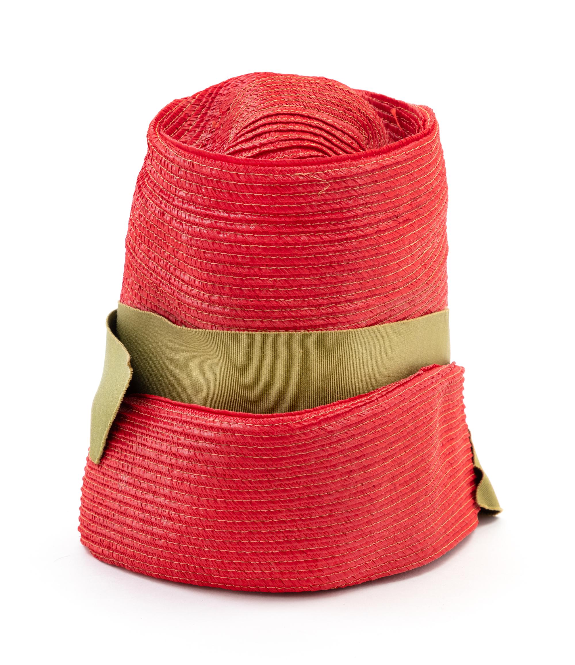 Leslie James Hat, 1940-60s