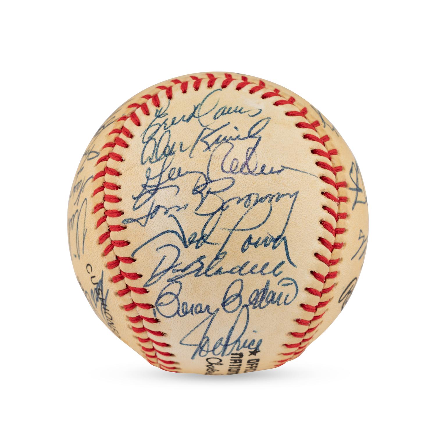 A 1985 Cincinnati Reds Team Signed Autograph Baseball