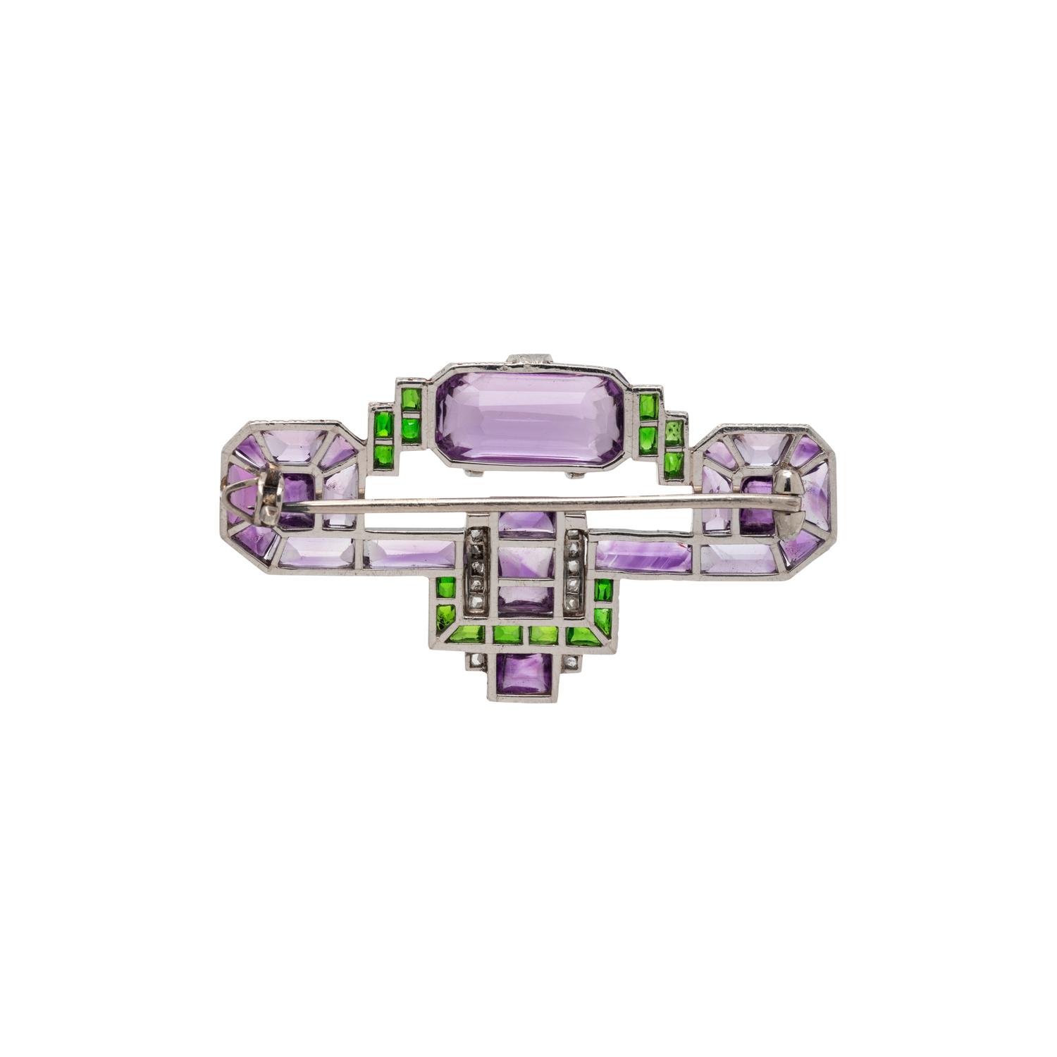 ART DECO, AMETHYST, GREEN GARNET AND DIAMOND BROOCH
