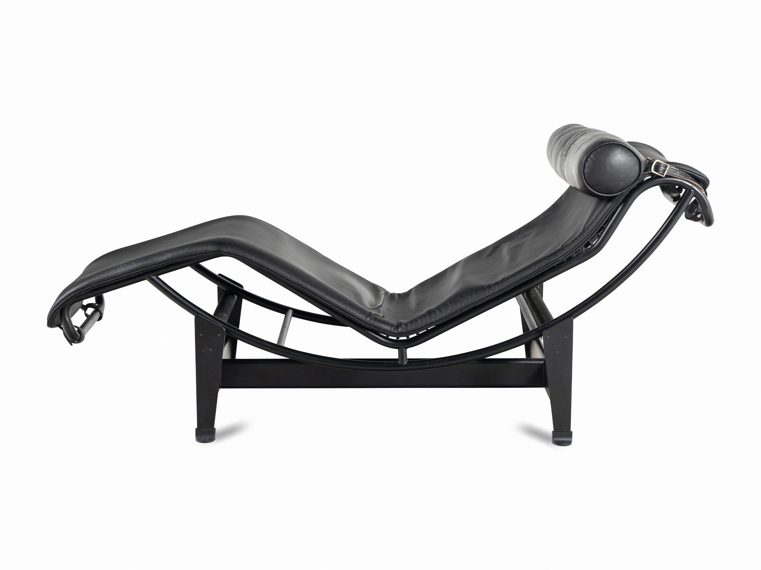 LC4 Adjustable Chaise Lounge Cassina, Italy
