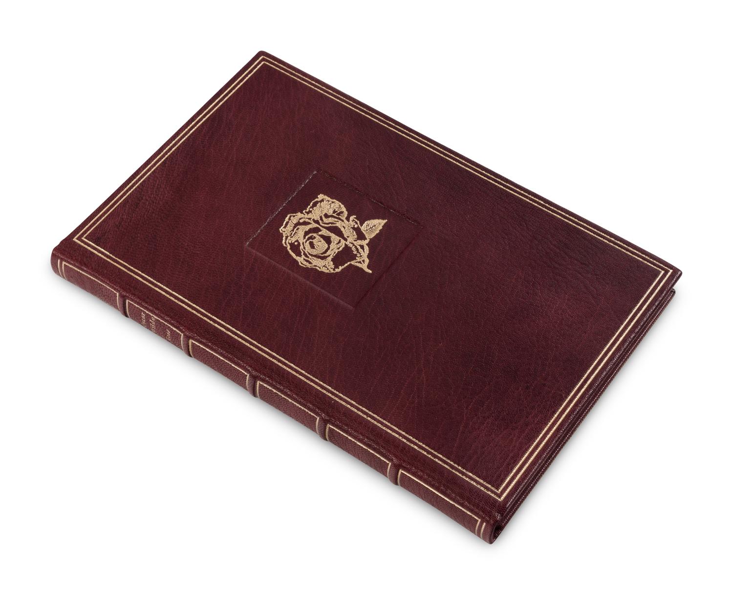[FINE PRESS -- BEAR PRESS]. WILDE, Oscar (1854-1900). Die Nachtigall und die Rose. Drei Märchen . Bayreuth: [Printed by Chr. Scheufele Offizin, Stuttgart, for] Bear Press, 1982.