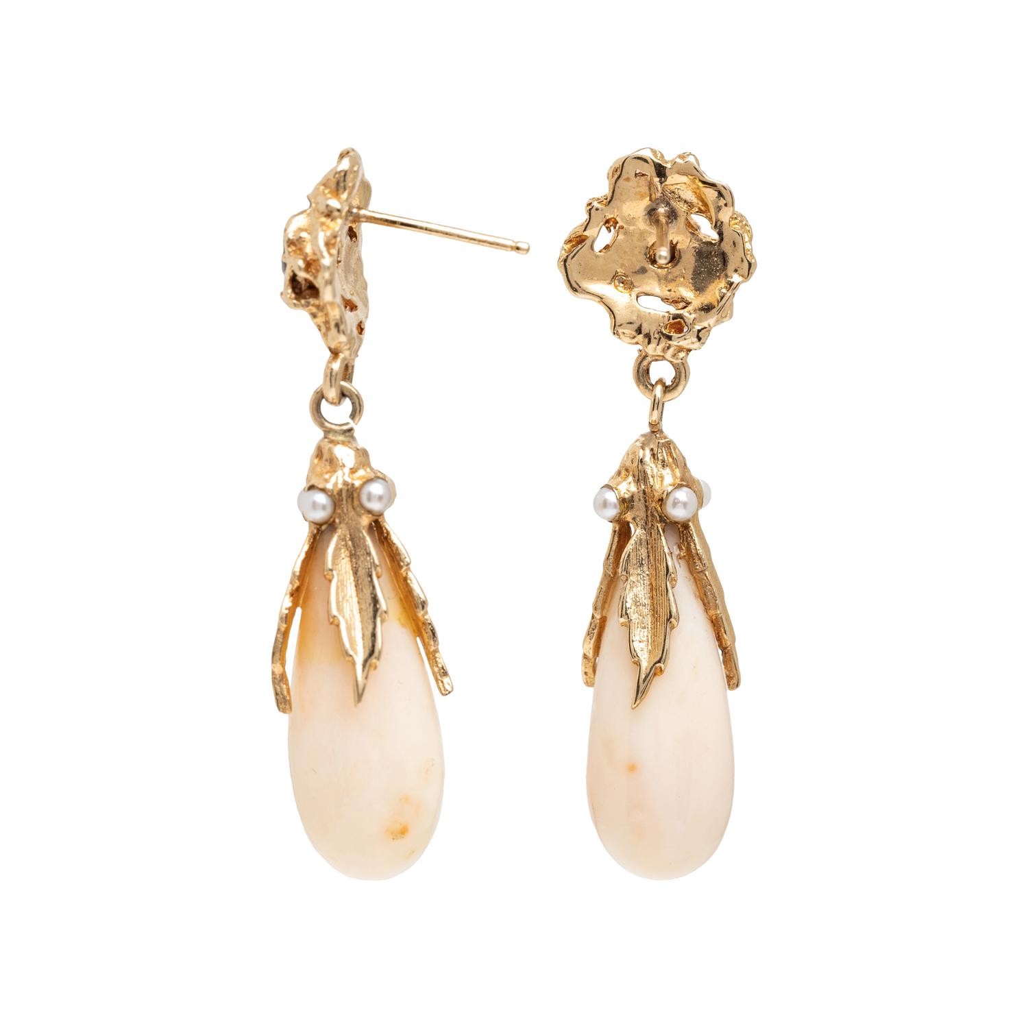 COLLECTION OF YELLOW GOLD, ANGEL SKIN CORAL AND SEED PEARL JEWELRY