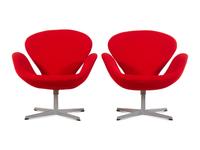 Pair of Swan Chairs, model 3320, c. 1974 Fritz Hansen, Denmark