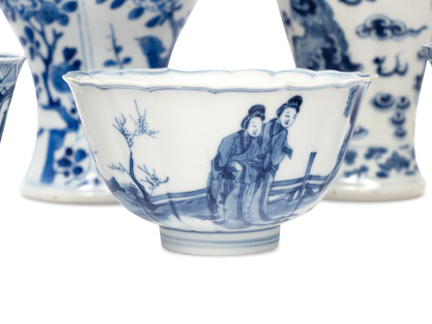 Sixteen Chinese Blue and White Porcelain Articles
