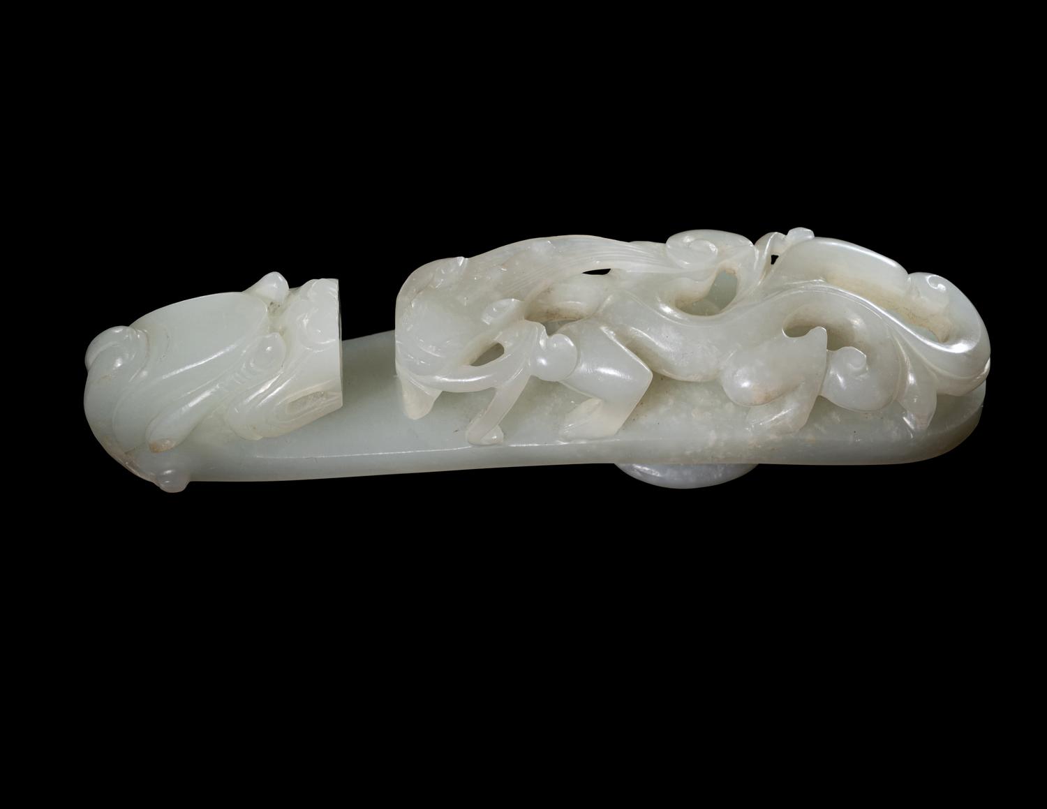 A Chinese White Jade 'Dragon' Belt Hook, Daigou