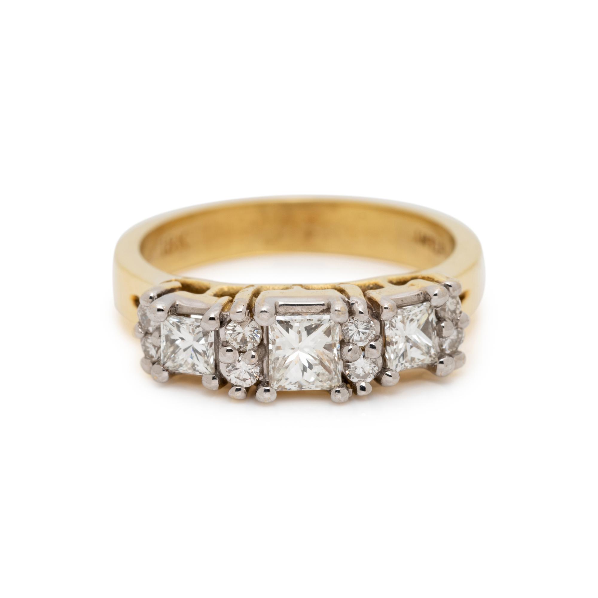 YELLOW GOLD AND DIAMOND RING