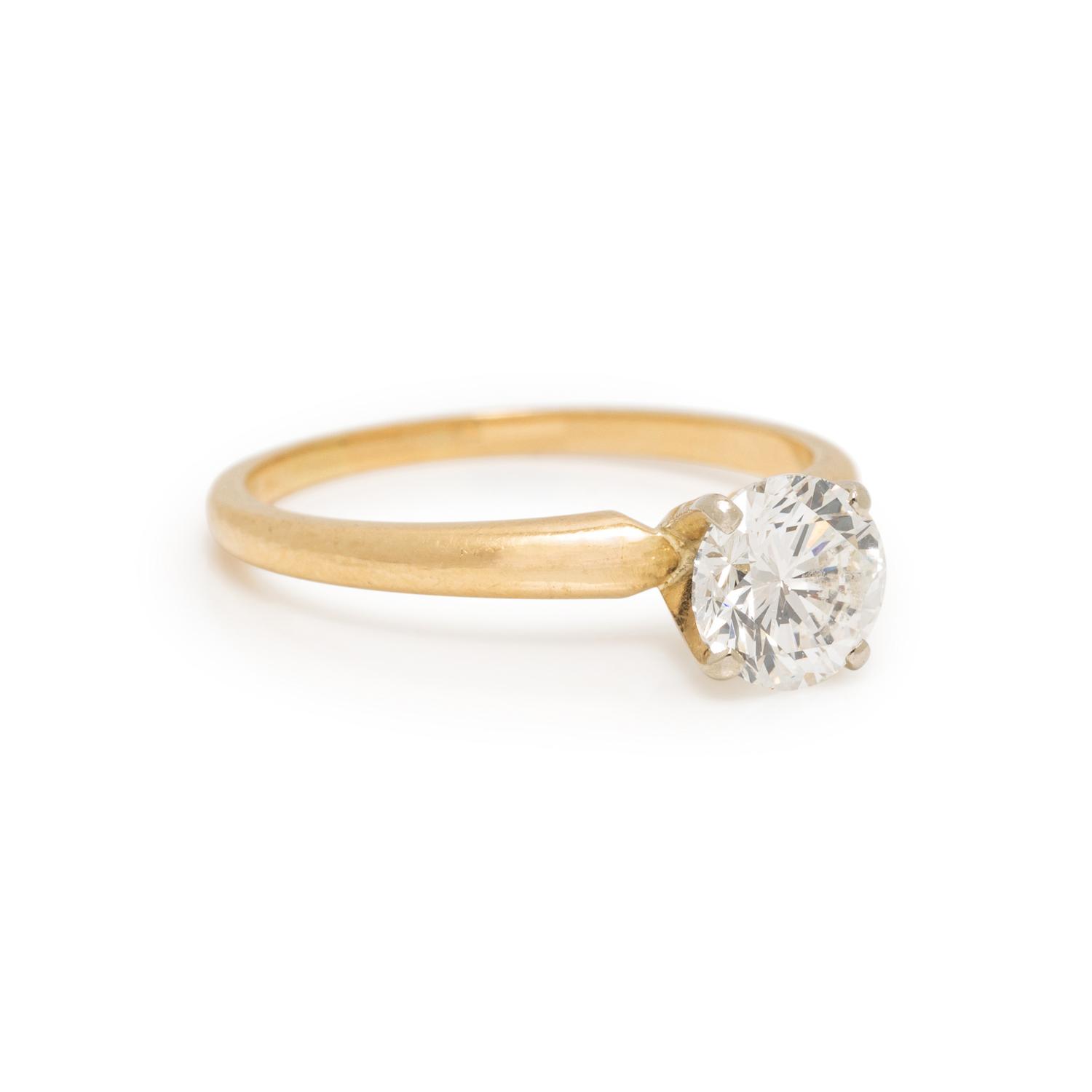 DIAMOND RING