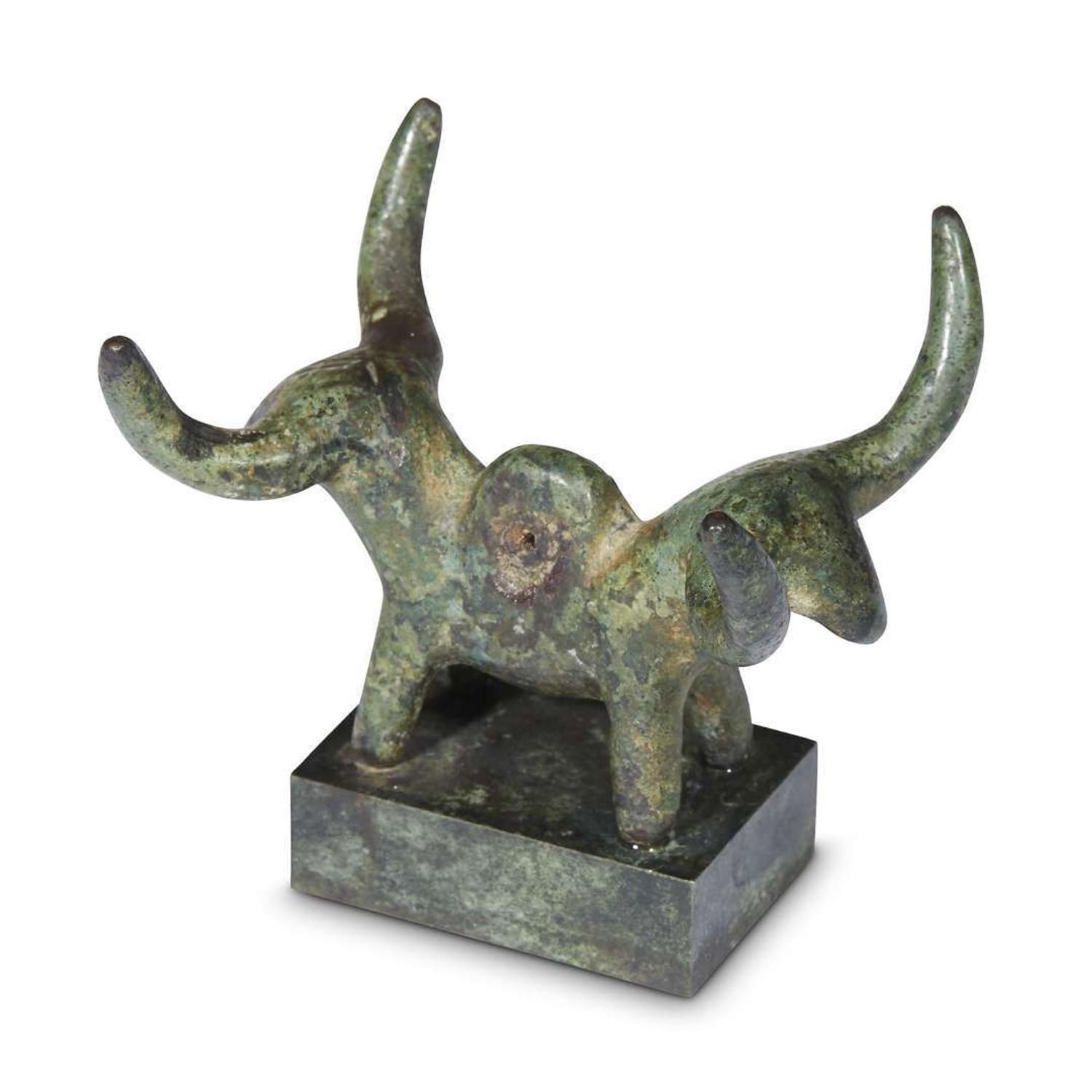 ITALIC LUCANIAN JANUS BULLS PENDANT C. 7th Century BC