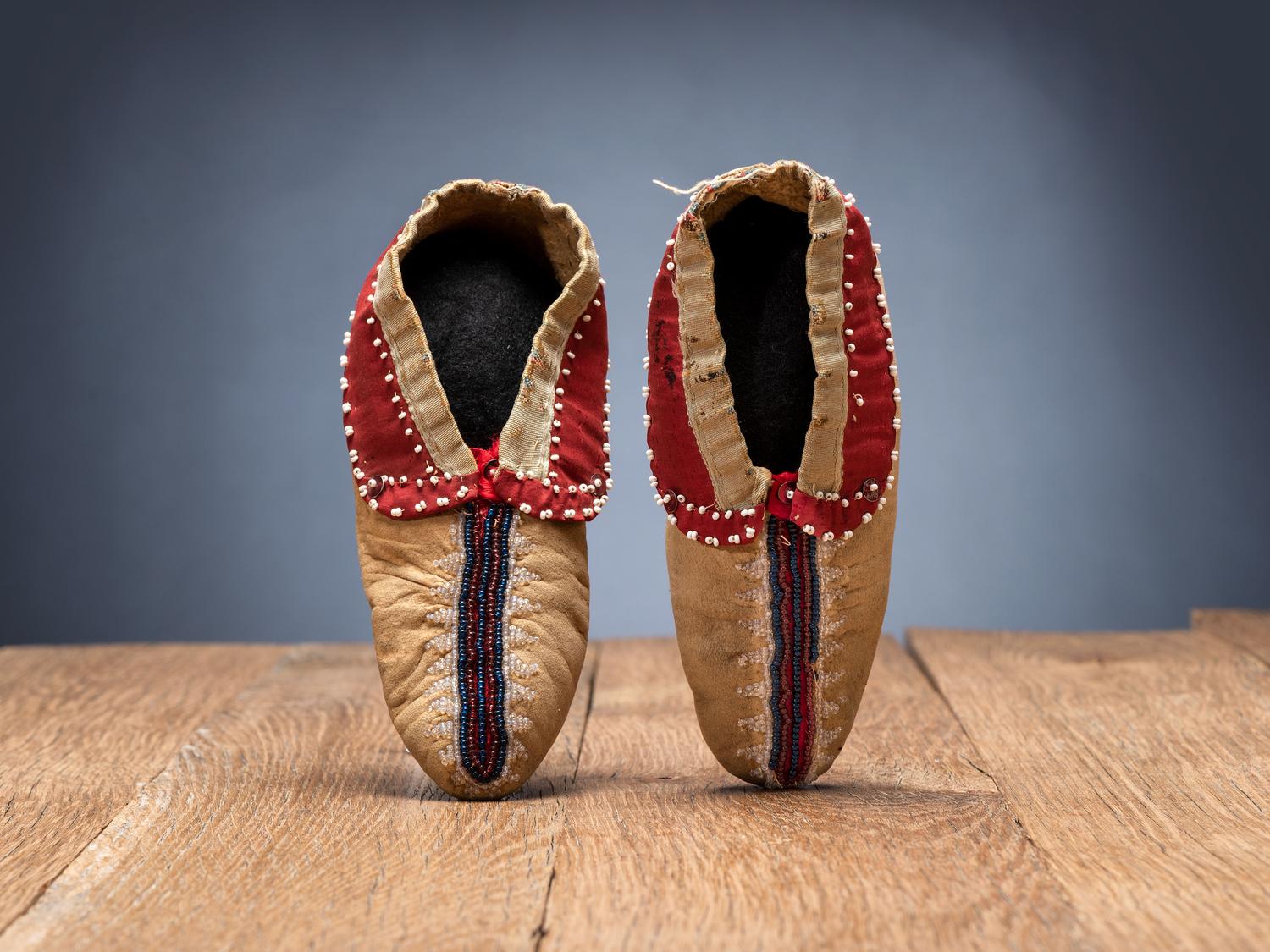 Haudenosaunee Child's Moccasins
