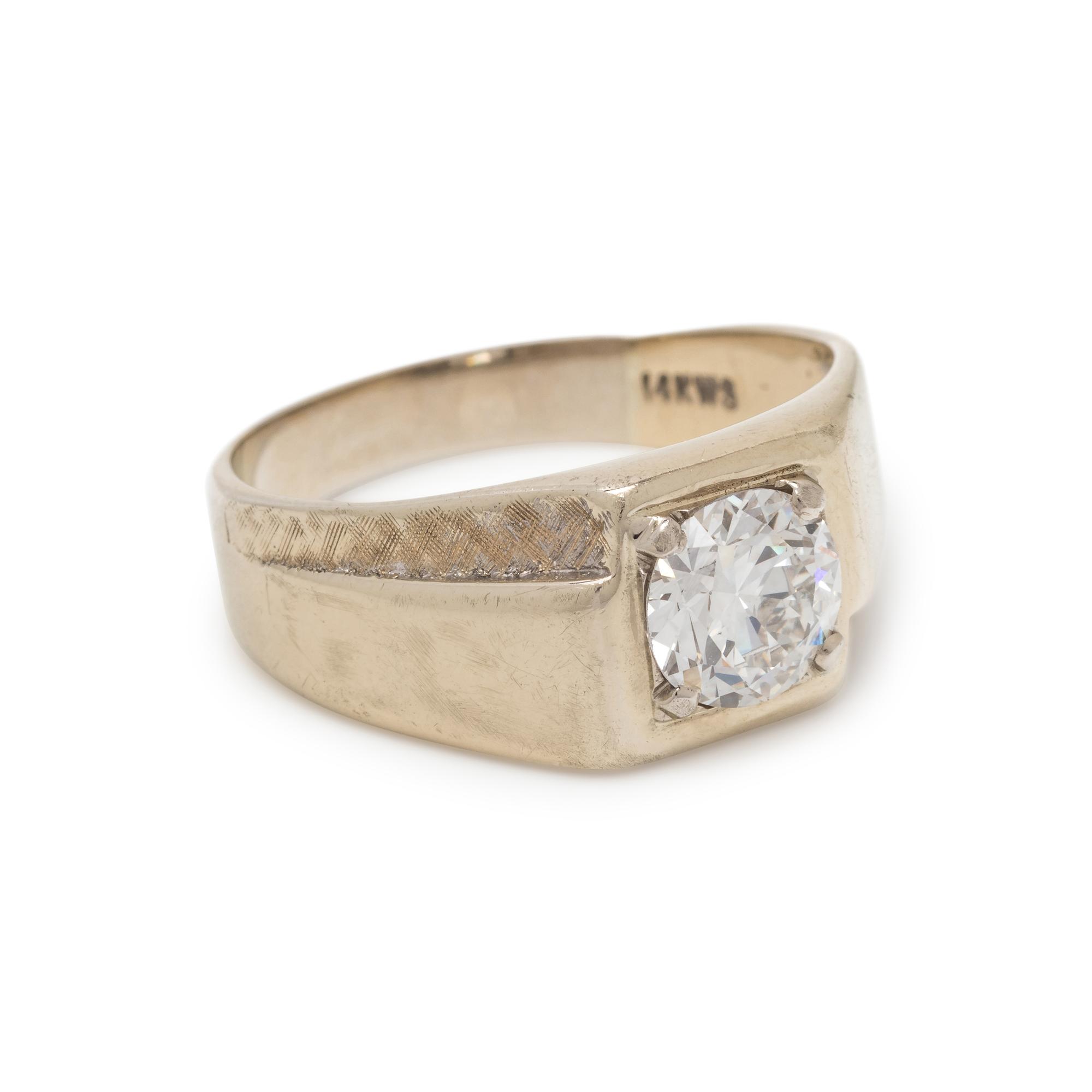 DIAMOND RING