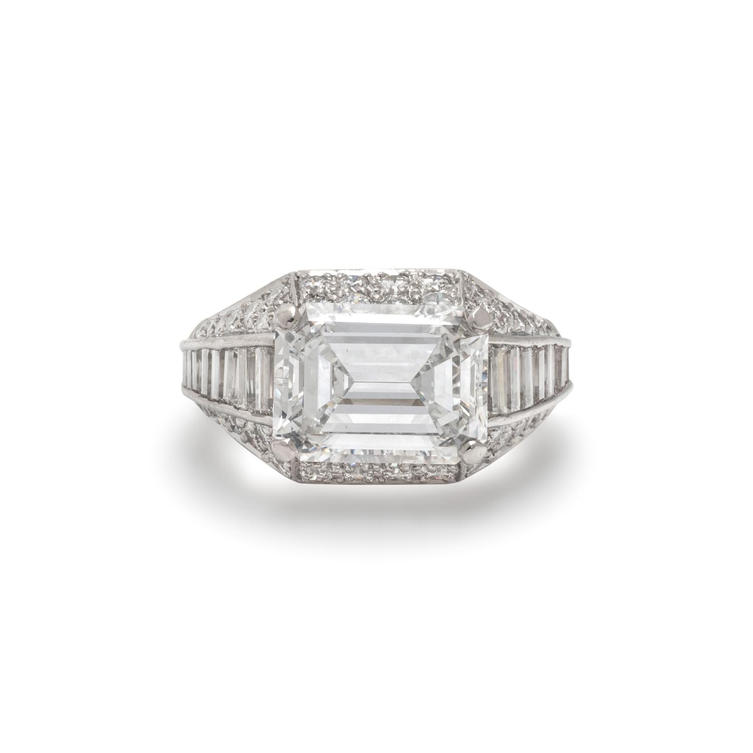 BULGARI, EMERALD CUT DIAMOND AND DIAMOND 'TROMBINO' RING