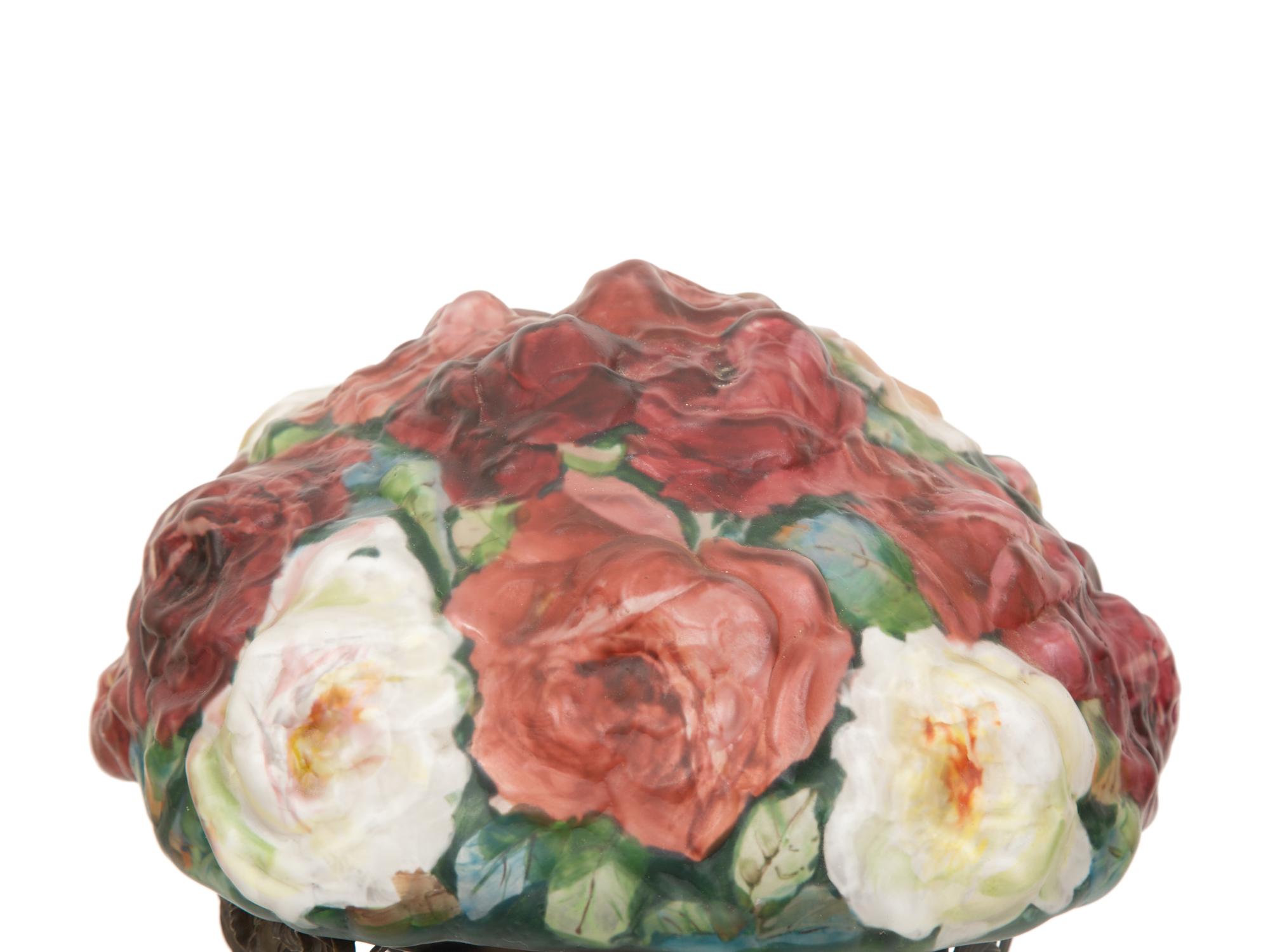 A Pairpoint Puffy Three Color Rose Table Lamp