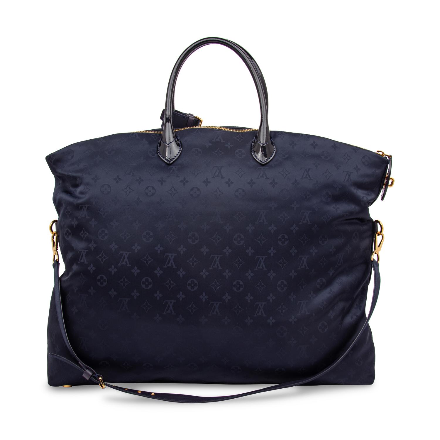 Louis Vuitton, Monogram Desire Lockit Vertical GM Tote