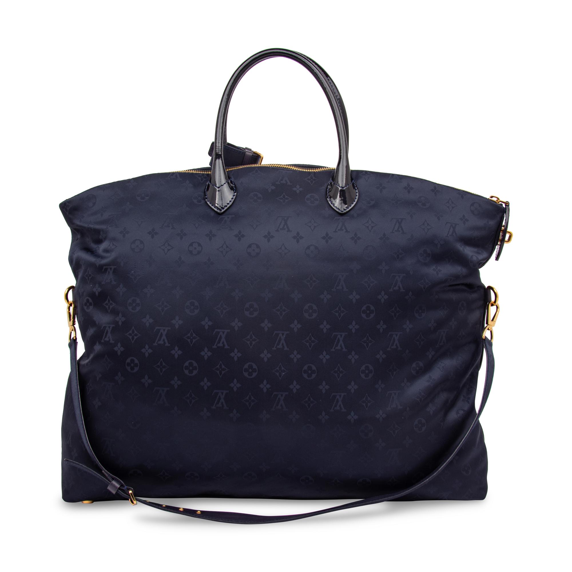 Louis Vuitton, Monogram Desire Lockit Vertical GM Tote