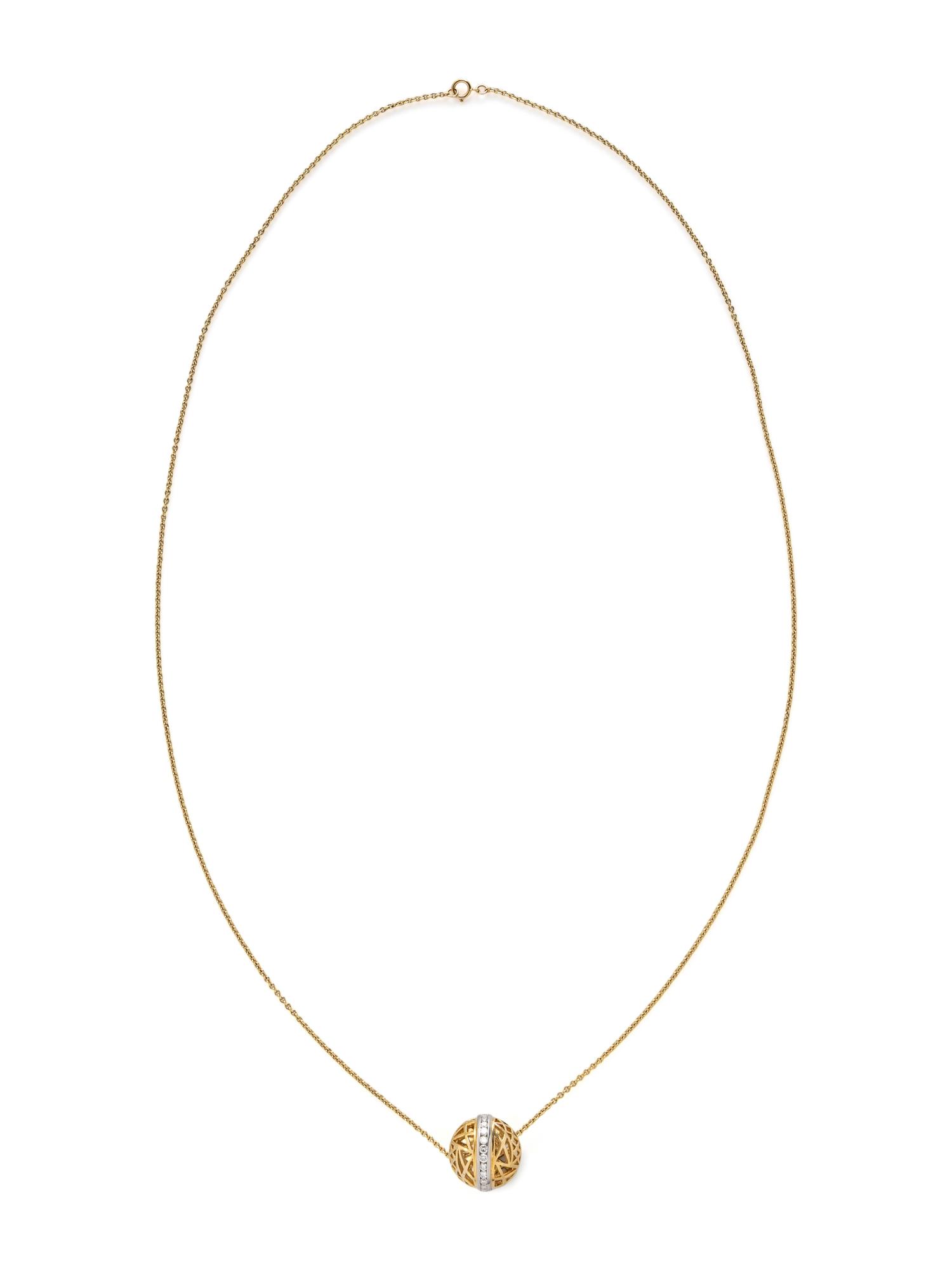 DIAMOND AND YELLOW GOLD PENDANT NECKLACE