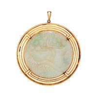 YELLOW GOLD AND JADE PENDANT
