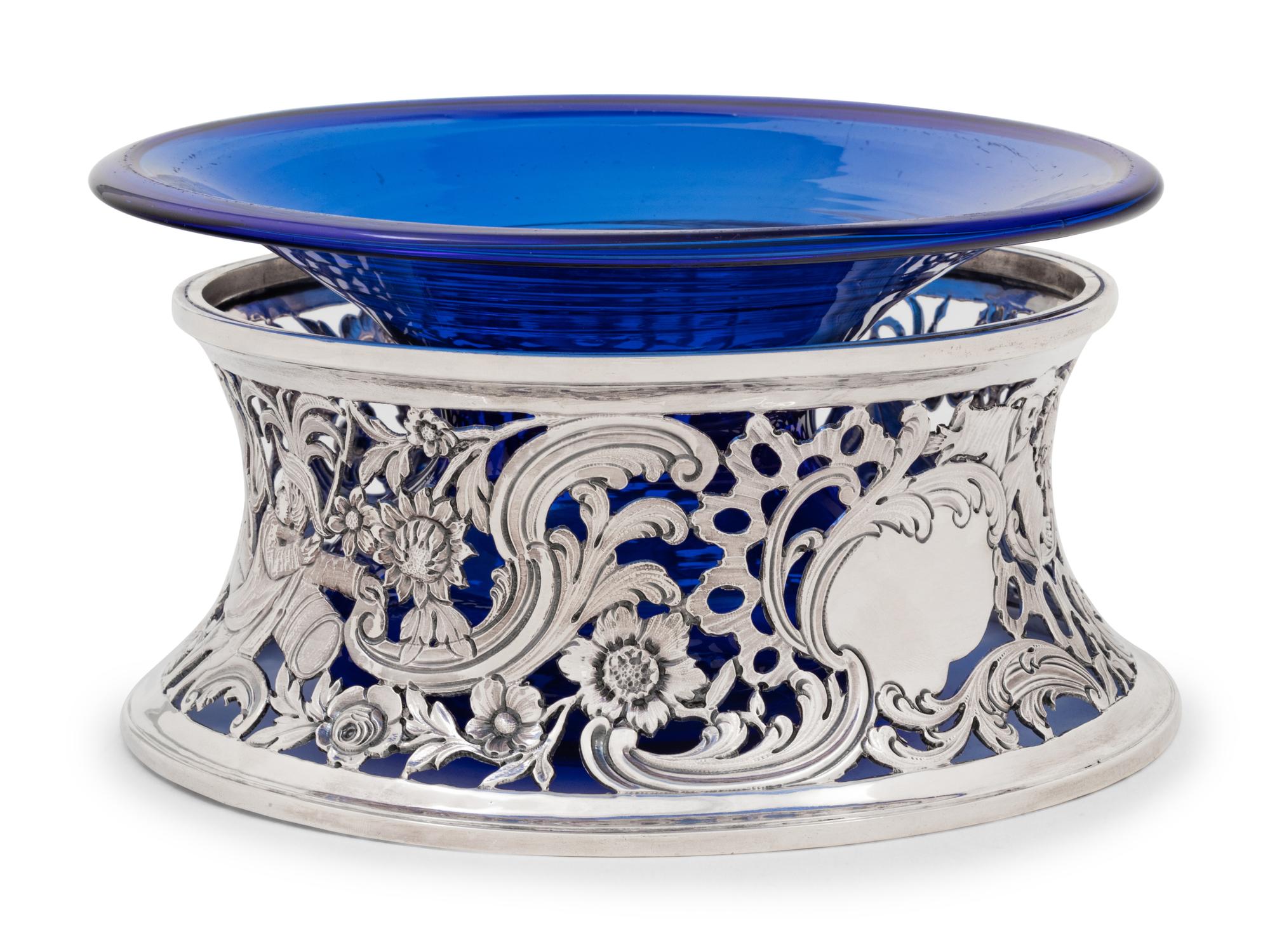A Victorian Silver Dish Ring