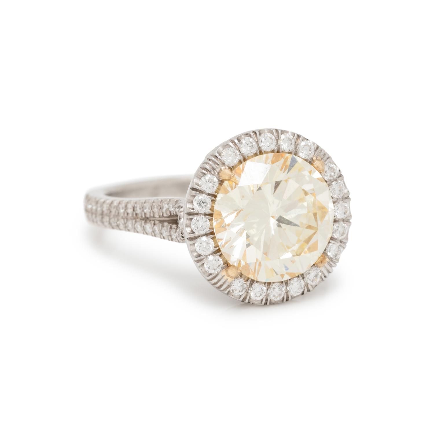 DIAMOND RING