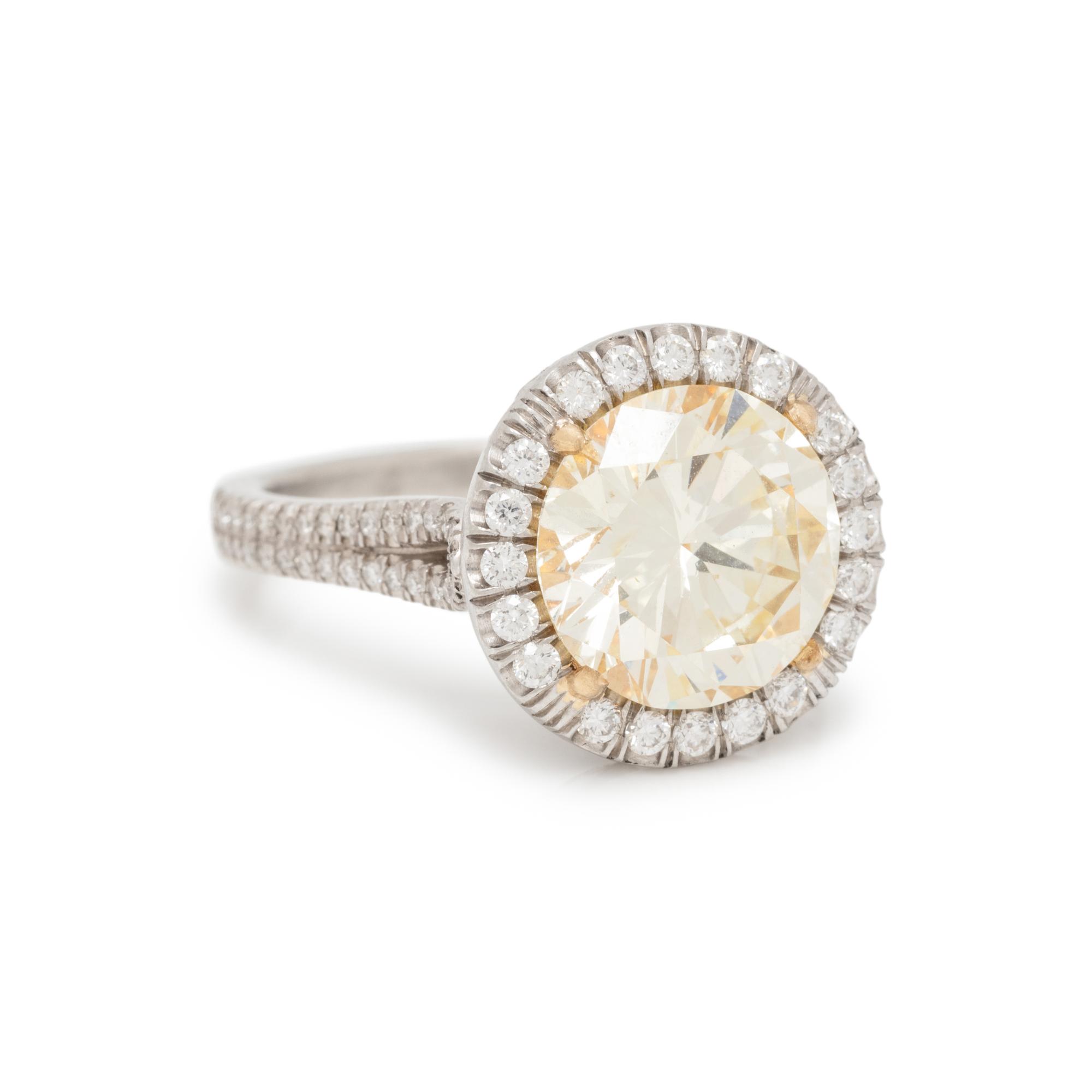 DIAMOND RING