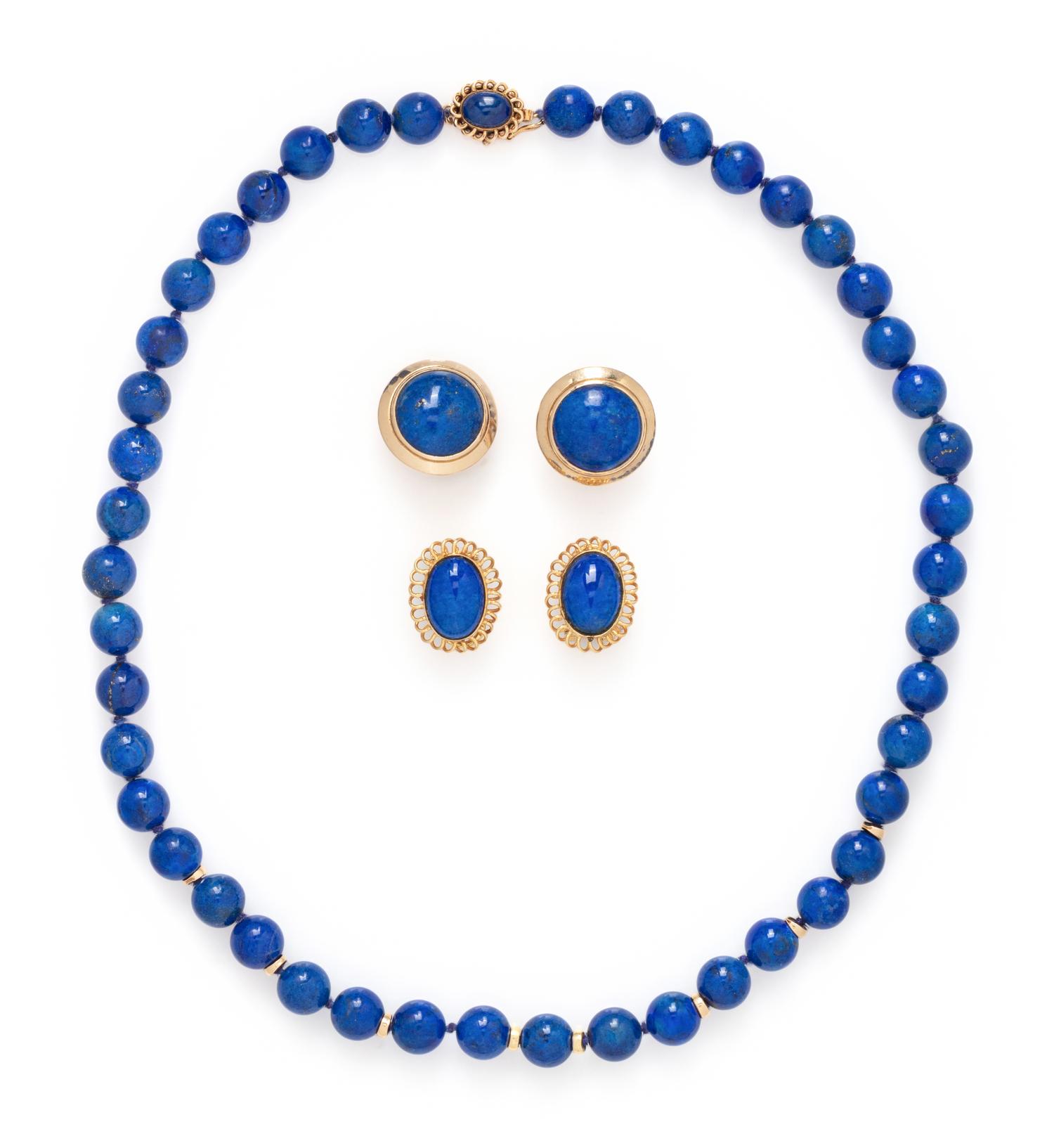 COLLECTION OF YELLOW GOLD AND LAPIS LAZULI JEWELRY