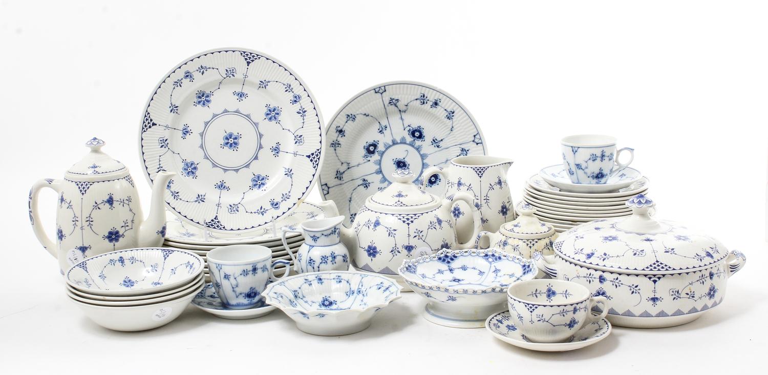 An Assembled Partial Blue Denmark Dinnerware Set Diameter of dinner plates 10 inches. — SECOND HALF 20TH CENTURY