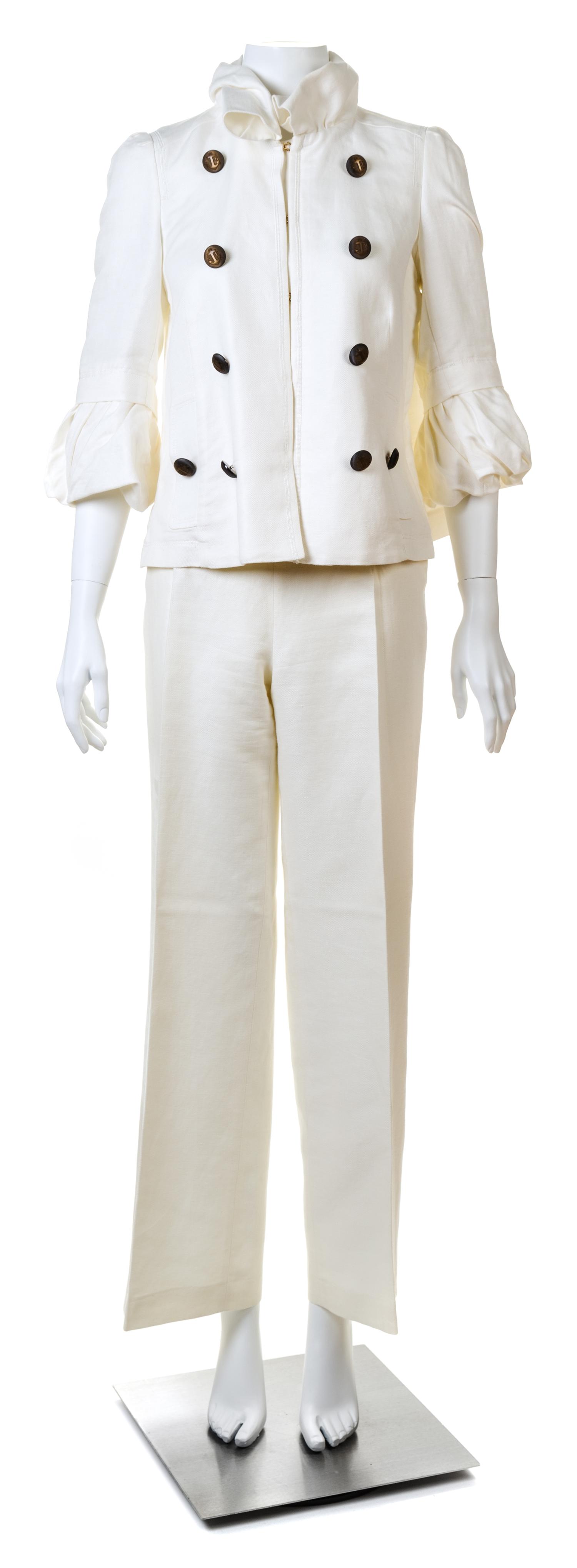 A Carolina Herrera Cream Linen Pant Suit, Jacket size small, Pant size 8.