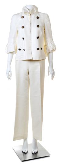 A Carolina Herrera Cream Linen Pant Suit, Jacket size small, Pant size 8.