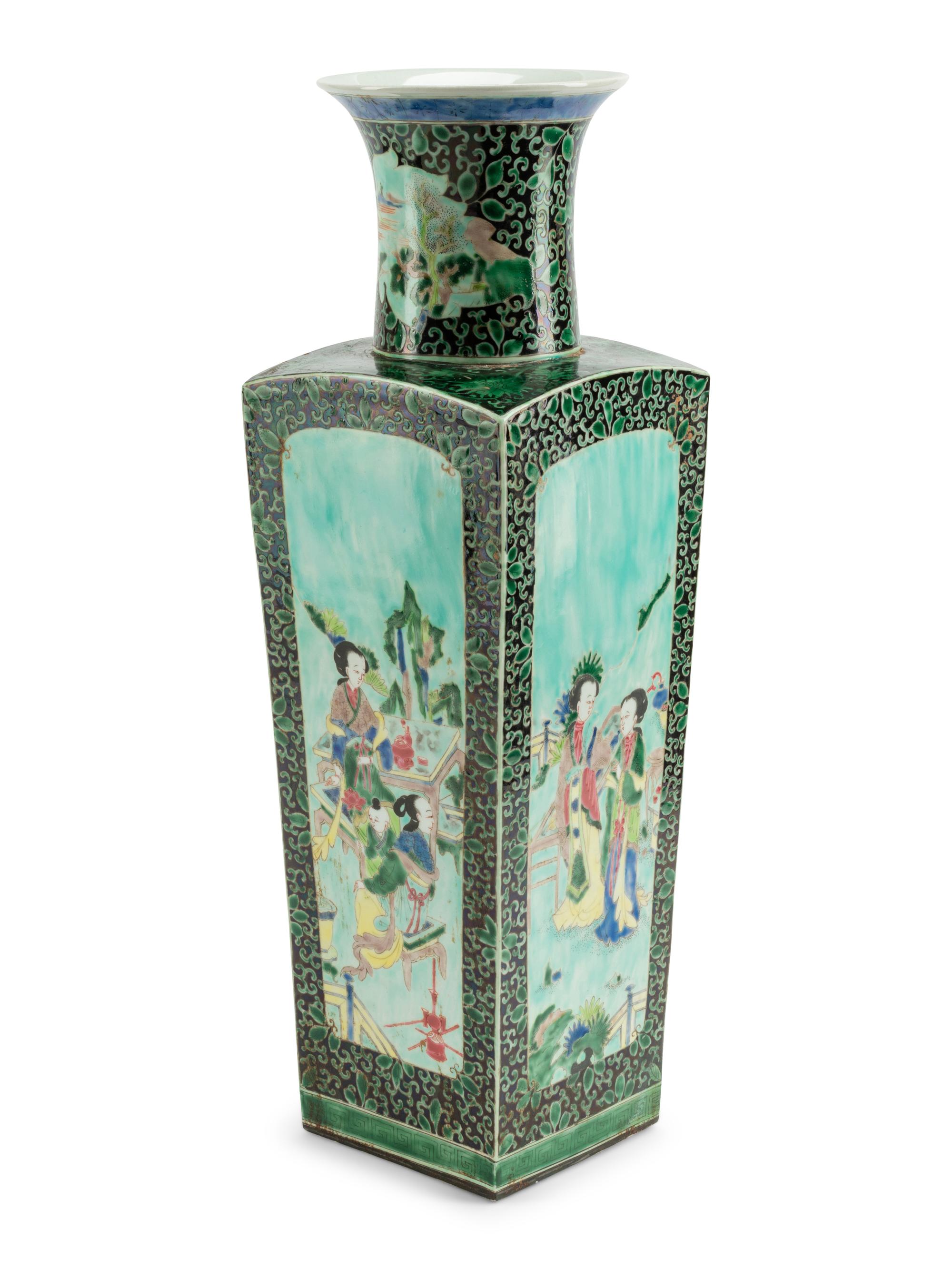 A Chinese Export Famille Verte Porcelain Vase