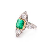 EMERALD AND DIAMOND RING
