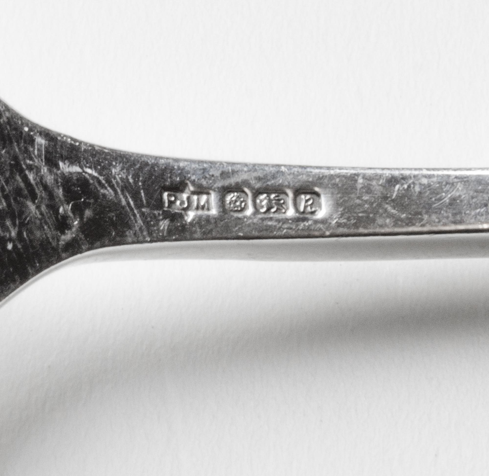 An English Silver Flatware Service