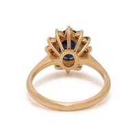 SAPPHIRE AND DIAMOND RING