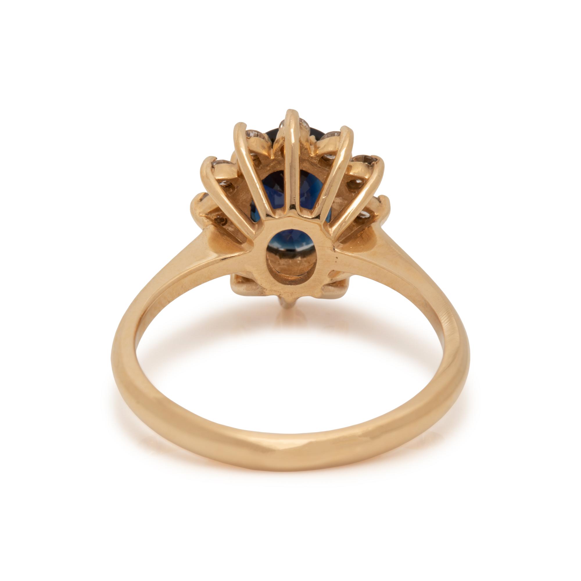SAPPHIRE AND DIAMOND RING