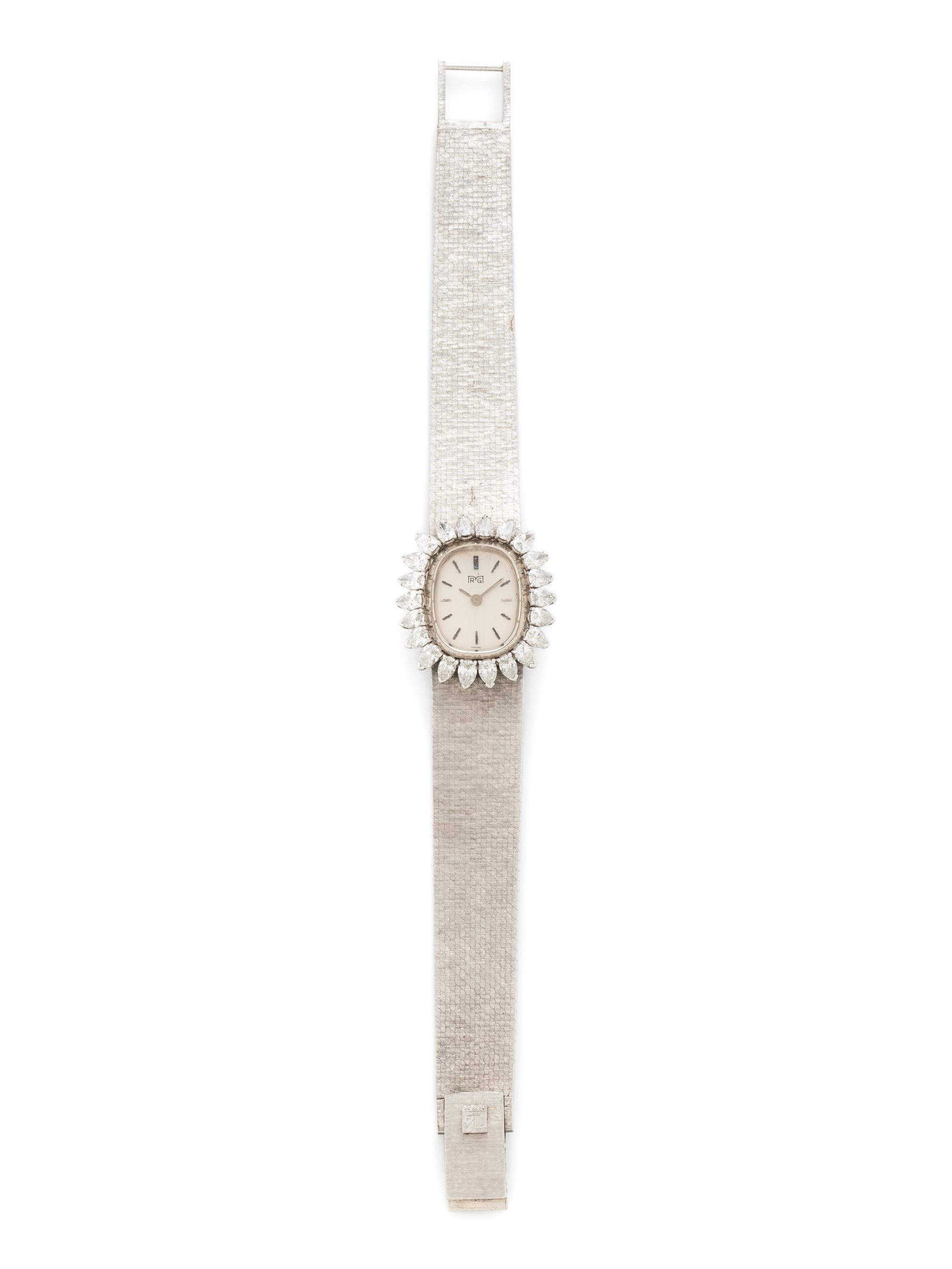 MONTRE ROYALE, RETRO, WHITE GOLD AND DIAMOND WATCH