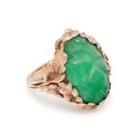 YELLOW GOLD AND JADE RING