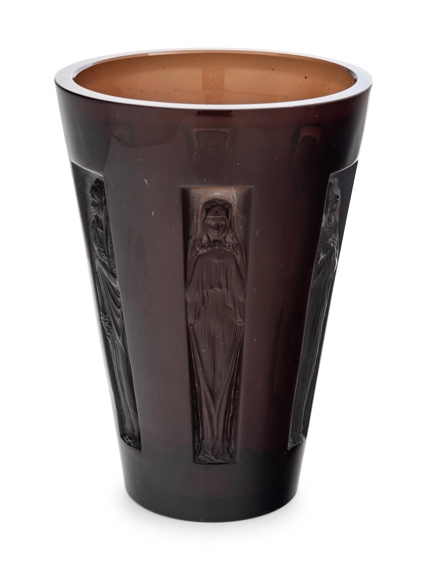 Six Figurines Vase