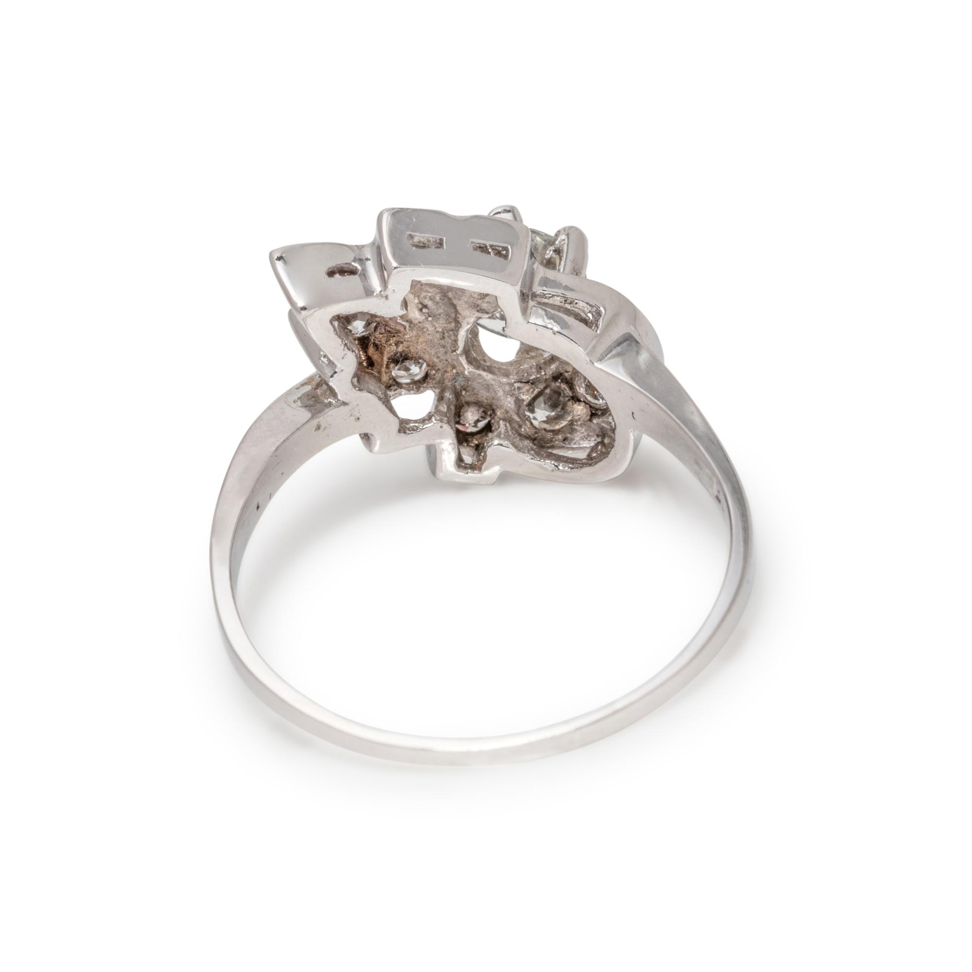 DIAMOND RING