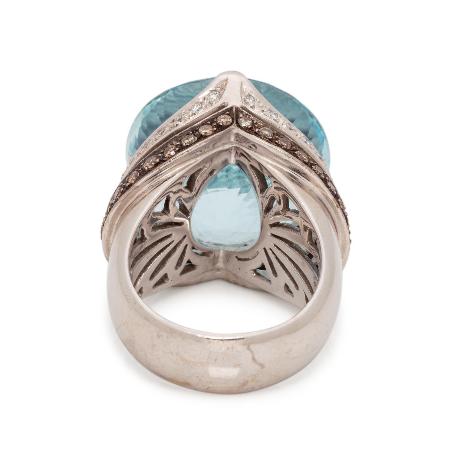 AQUAMARINE AND DIAMOND RING