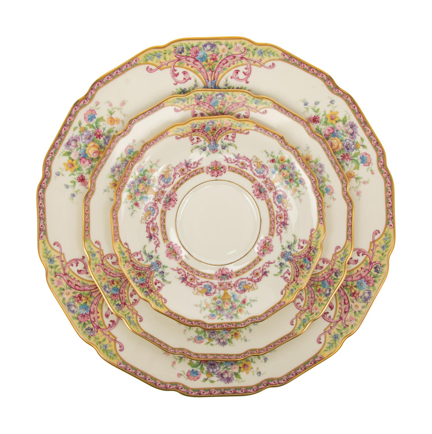 A Rosenthal Porcelain Dinner Service
