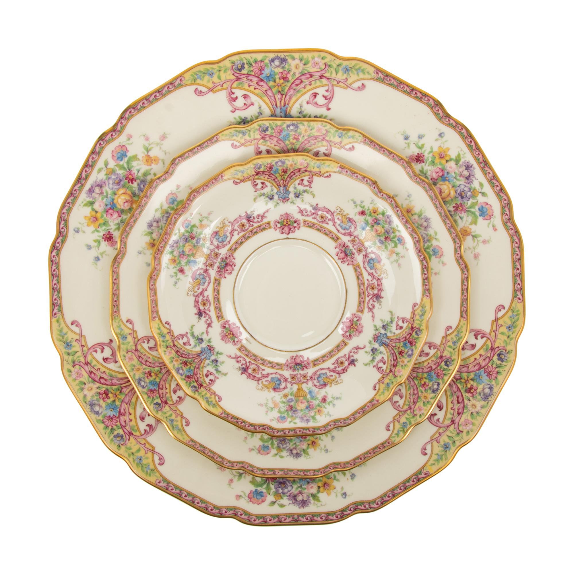 A Rosenthal Porcelain Dinner Service