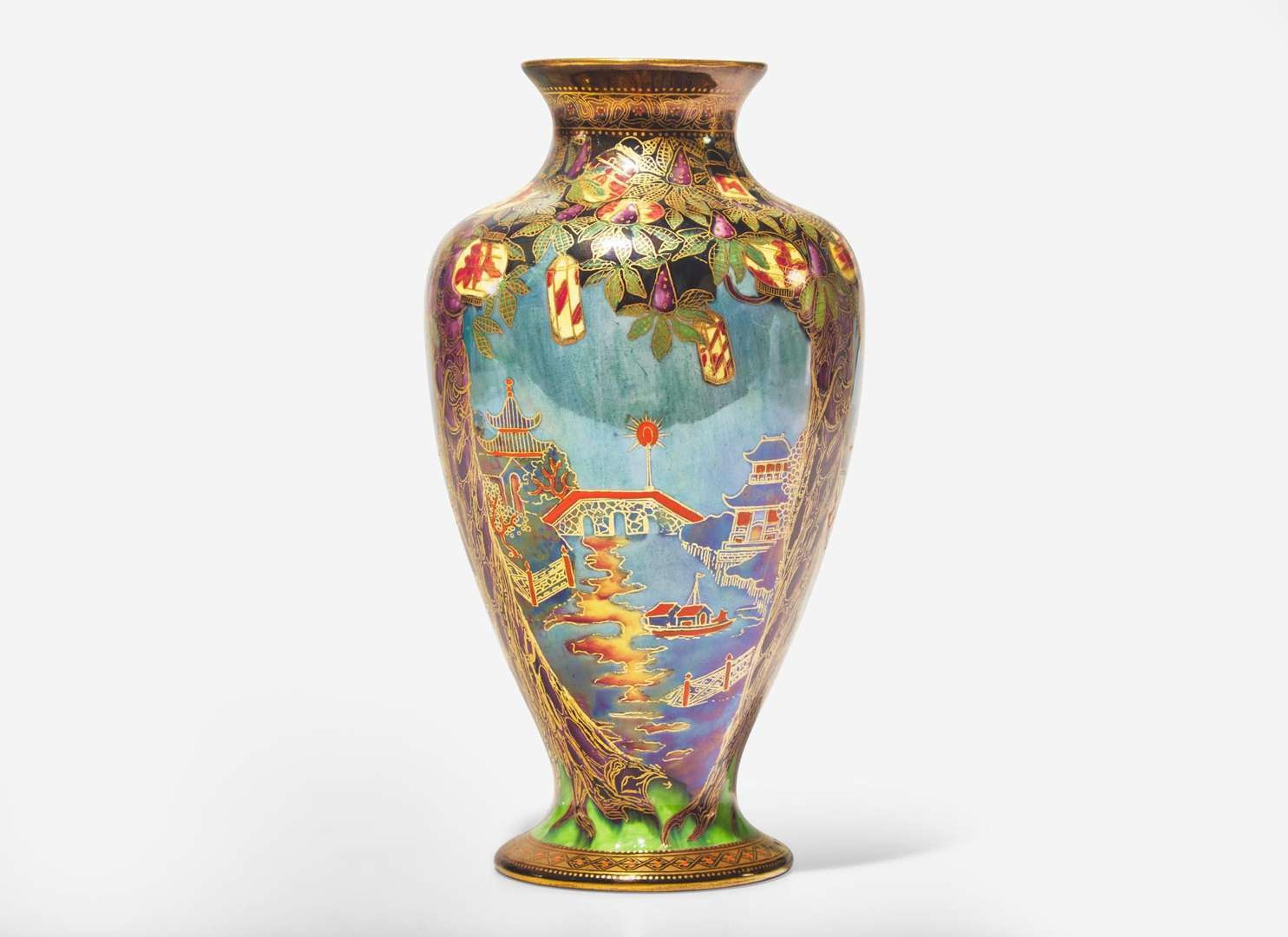A Wedgwood Fairyland Lustre "Willow" Vase, UK, 1920s