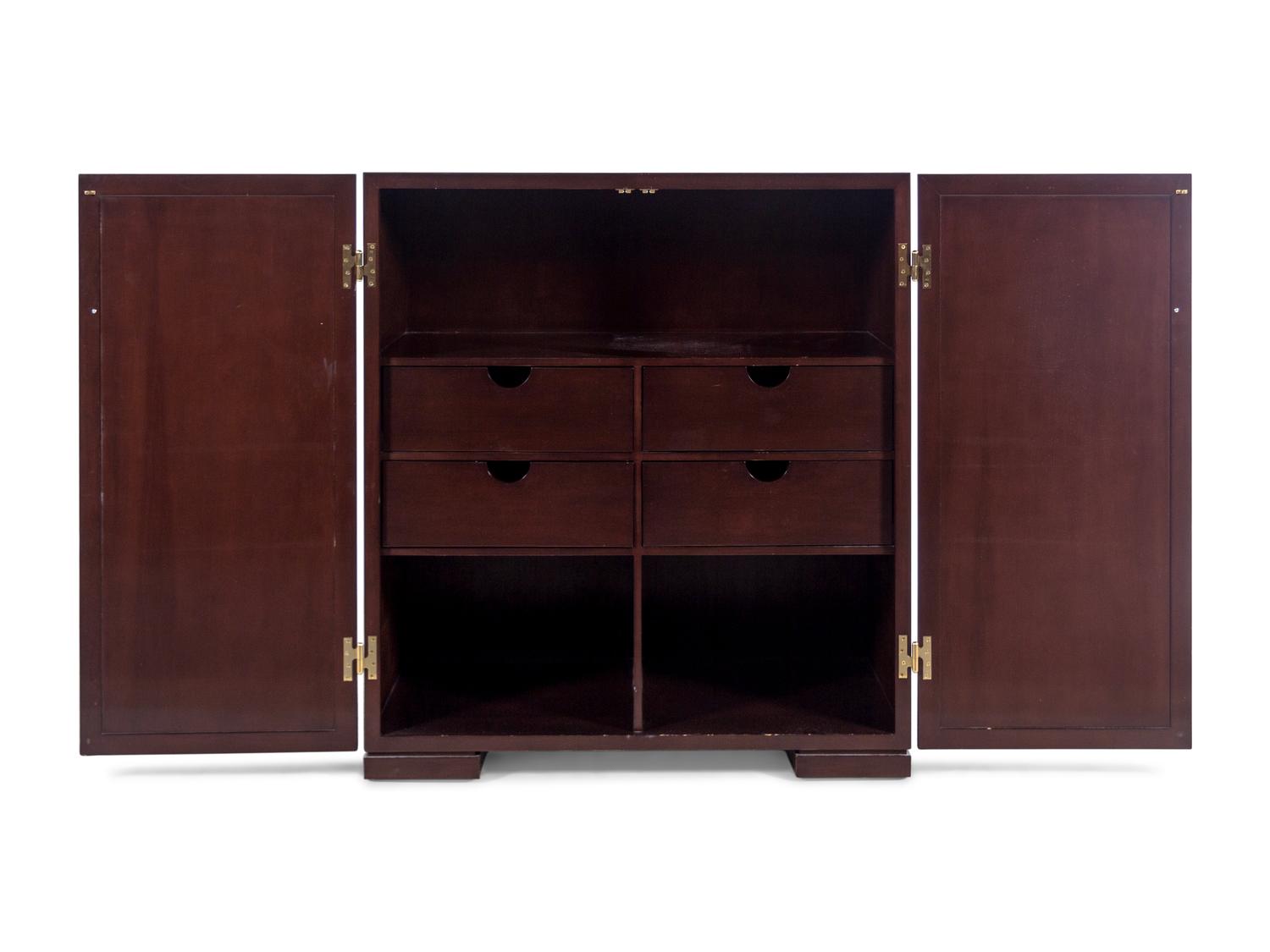 An Entourage L.A. Buenos Aires Cabinet