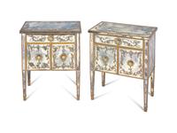 A Pair of Venetian Style Reverse-Painted Glass and Mirrored Petite Commodes