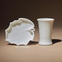 A Chinese Blanc-de-Chine Porcelain Brush Pot, Bitong, and a Leaf-Form Washer, 17th-18th Century — 明末清初 德化白瓷筆筒及葉形筆洗