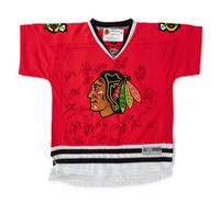 A 2014-15 Chicago Blackhawks Team Signed Autograph Hockey Jersey