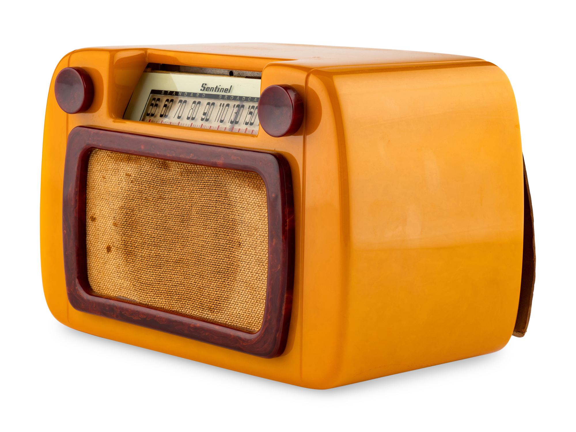 A Sentinel 284NI Radio