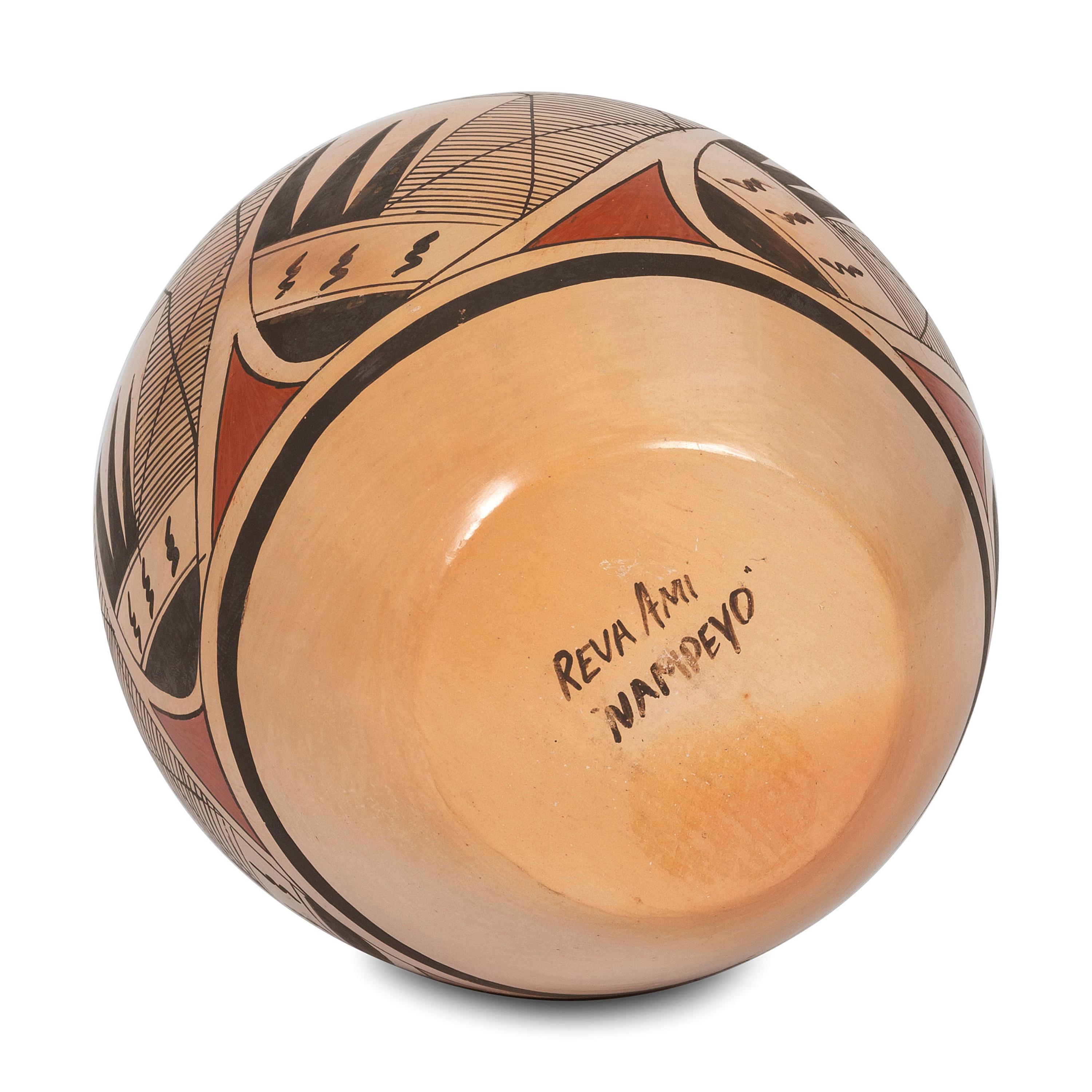 Pottery Vase, Migration Pattern