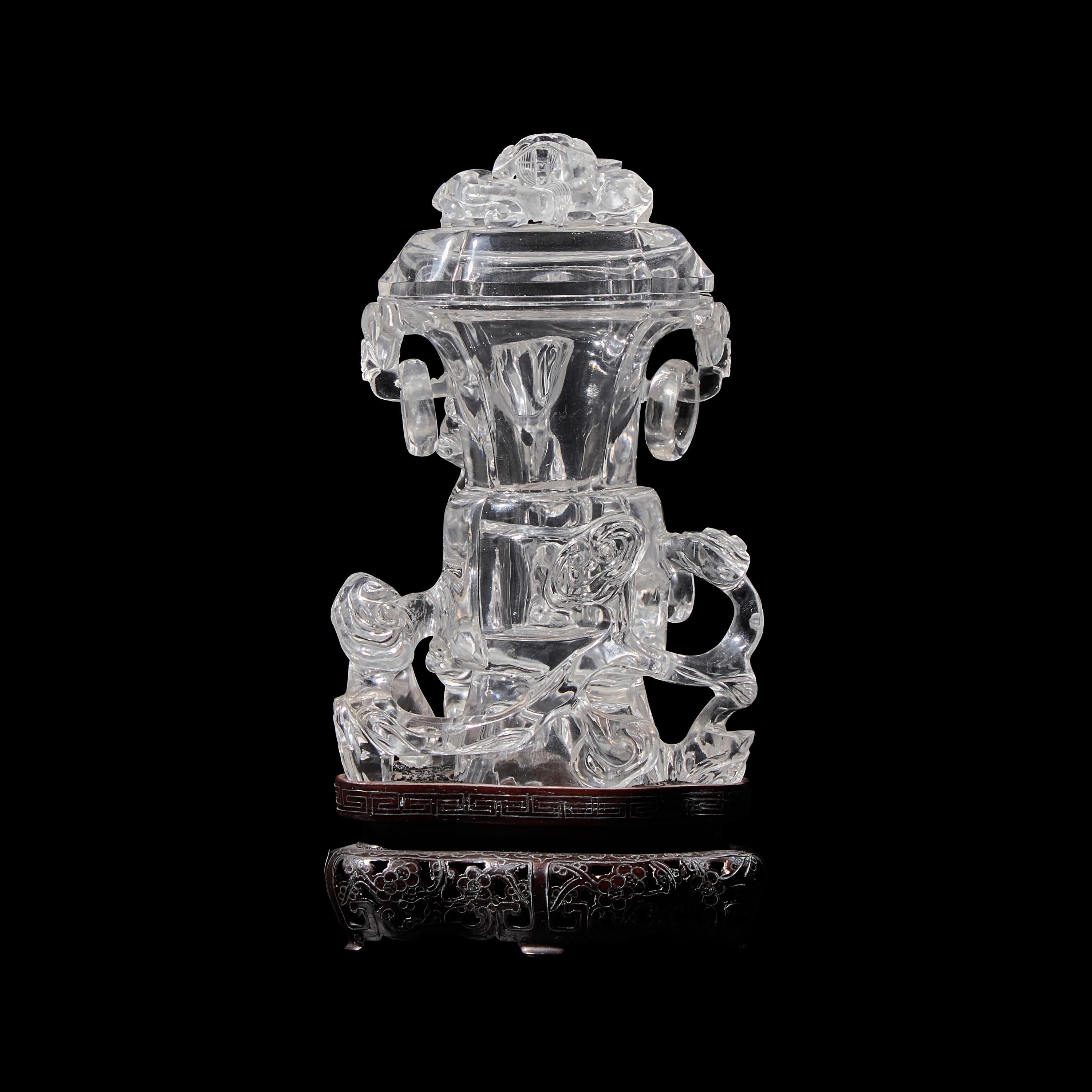 A Chinese Rock Crystal Vase and Cover, 20th Century 近代 靈芝螭龍紋水晶賞瓶