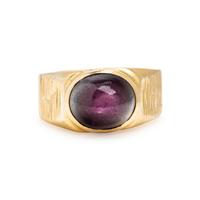 Star Ruby and Yellow Gold Ring